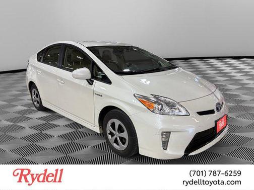 Ice Cap White 2015 Toyota Prius Two