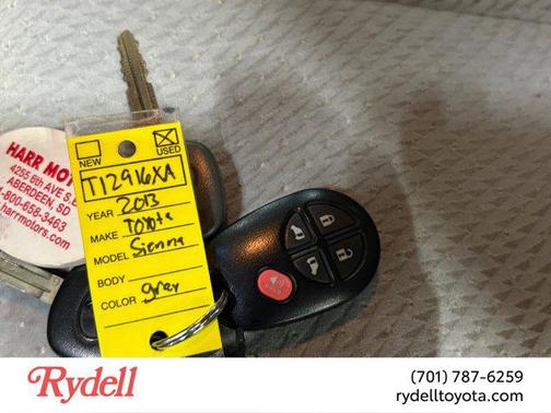 2013 Toyota Sienna LE