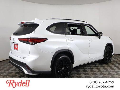 2023 Toyota Highlander XSE