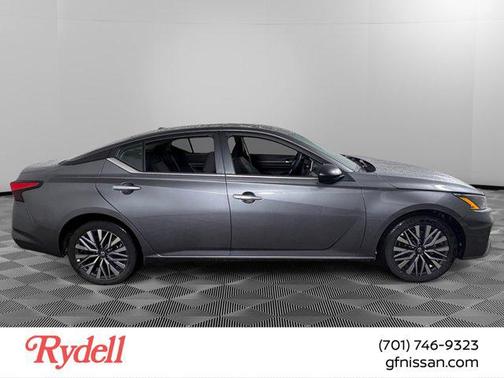 Gun Metallic 2025 Nissan Altima SV FWD