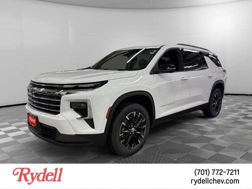 Summit White 2026 Chevrolet Traverse LT