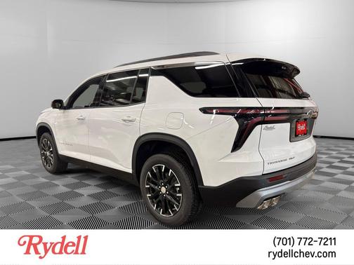 Summit White 2026 Chevrolet Traverse LT