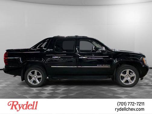 Black 2013 Chevrolet Avalanche LTZ