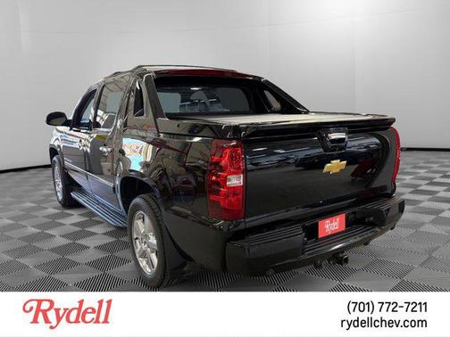 Black 2013 Chevrolet Avalanche LTZ
