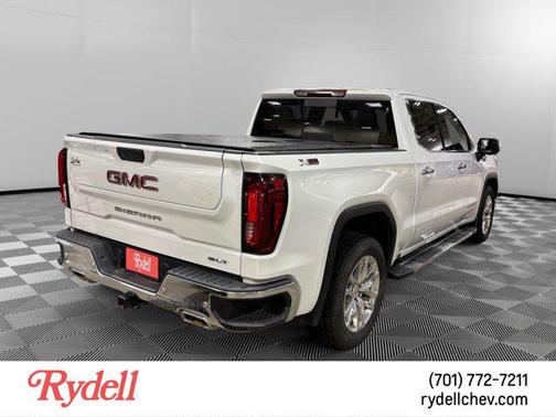 2022 GMC Sierra 1500 SLT