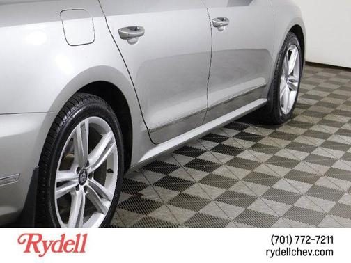 2012 Volkswagen Passat 2.0 TDI SEL Premium