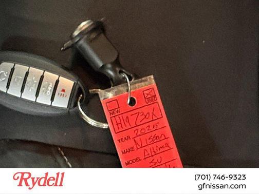 2025 Nissan Altima SV FWD