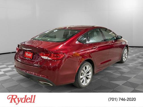 Velvet Red Pearlcoat 2015 Chrysler 200 S