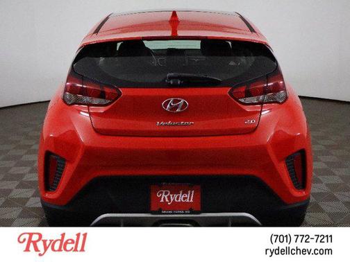2019 Hyundai Veloster 2