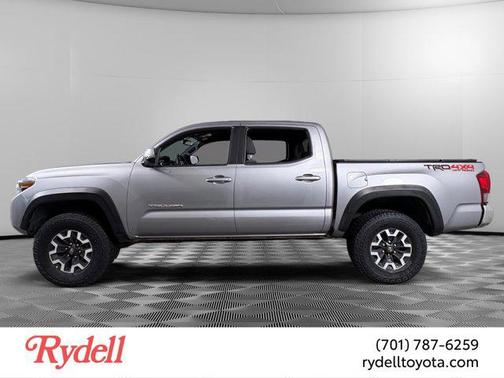 2016 Toyota Tacoma SR