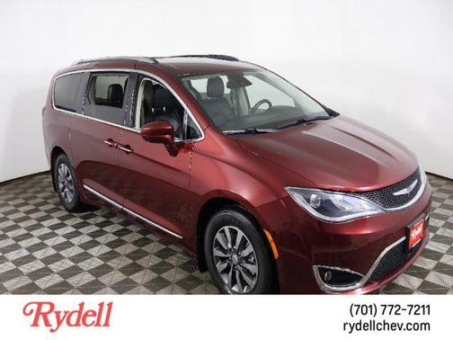 2020 Chrysler Pacifica Touring-L Plus