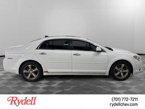 Summit White 2012 Chevrolet Malibu 1LT