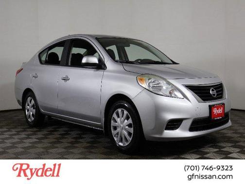 2013 Nissan Versa 1.6 S