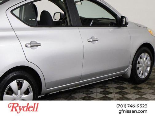 2013 Nissan Versa 1.6 S