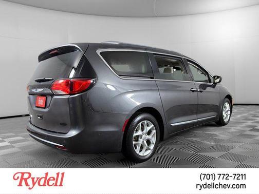 2019 Chrysler Pacifica Touring-L Plus