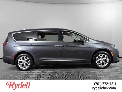 2019 Chrysler Pacifica Touring-L Plus