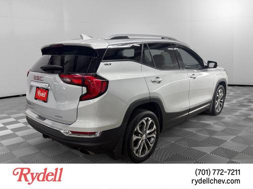 Quicksilver Metallic 2018 GMC Terrain SLT