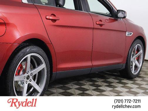 2015 Ford Taurus SEL
