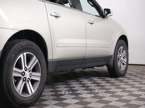 2017 Chevrolet Traverse 2LT