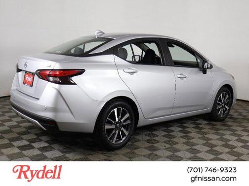 2021 Nissan Versa 1.6 SV