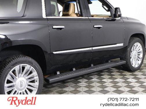 2017 Cadillac Escalade ESV Platinum