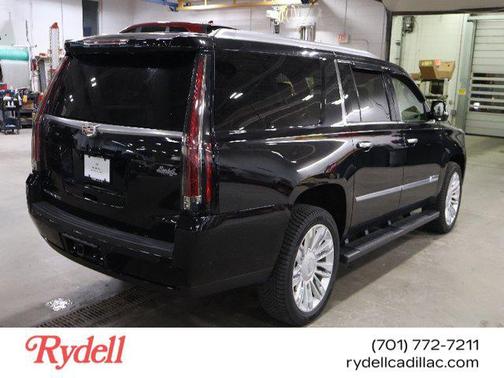 2017 Cadillac Escalade ESV Platinum