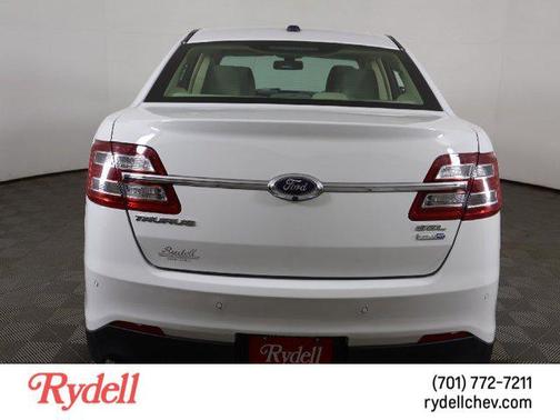 2017 Ford Taurus SEL