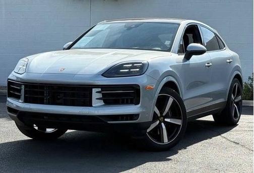 Dolomite Silver Metallic 2025 Porsche Cayenne