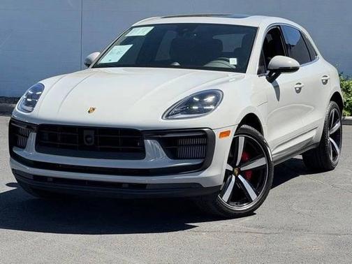 2024 Porsche Macan 