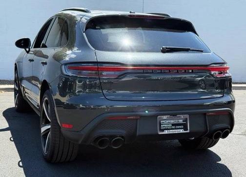 Vulcano Gray Metallic 2024 Porsche Macan