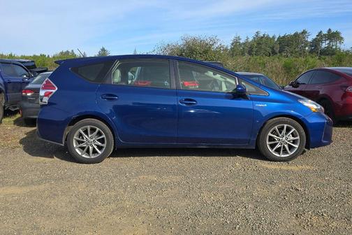 Blue Ribbon Metallic 2017 Toyota Prius v Five