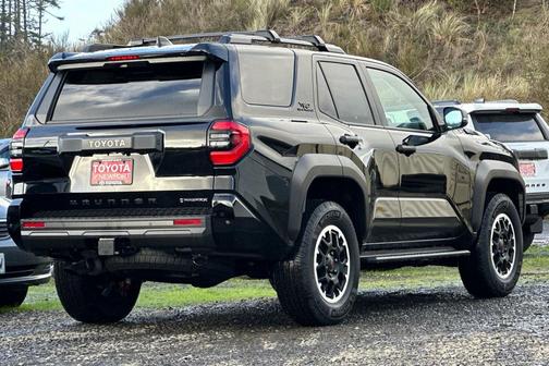 2025 Toyota 4Runner TRD Off Road