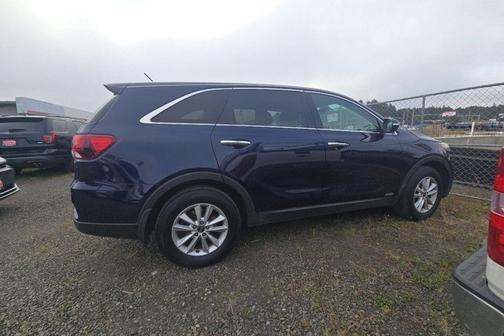 Imperial Blue 2020 Kia Sorento LX