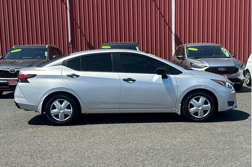 2023 Nissan Versa 1.6 S