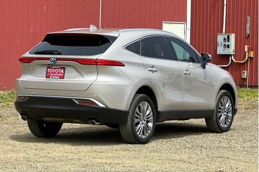 2023 Toyota Venza LE