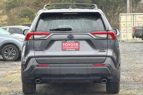 2023 Toyota RAV4 Hybrid XLE