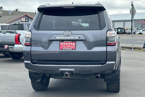 Magnetic Gray Metallic 2014 Toyota 4Runner SR5