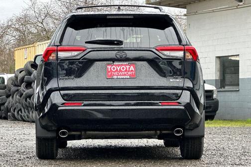 2025 Toyota RAV4 Hybrid SE