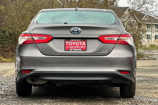 2019 Toyota Camry Hybrid LE