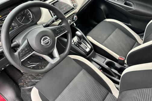 2021 Nissan Versa 1.6 SV