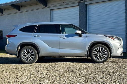 2020 Toyota Highlander Platinum
