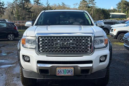Summit White 2018 GMC Canyon Denali