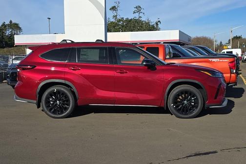 2025 Toyota Highlander XSE