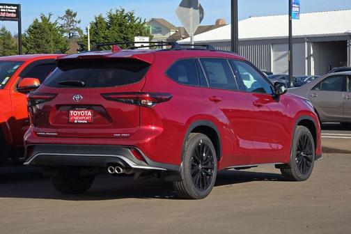 2025 Toyota Highlander XSE