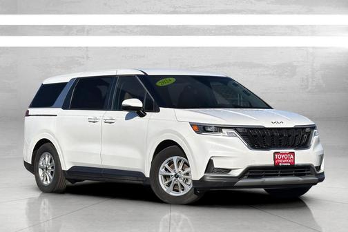 2024 Kia Carnival LX