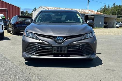 2019 Toyota Camry Hybrid LE