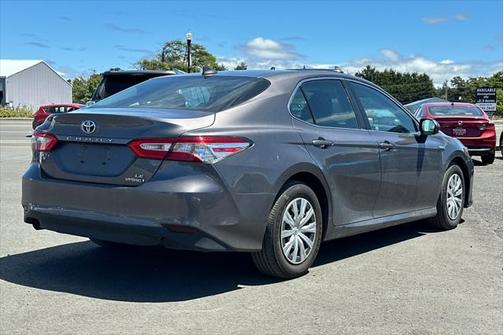 2019 Toyota Camry Hybrid LE