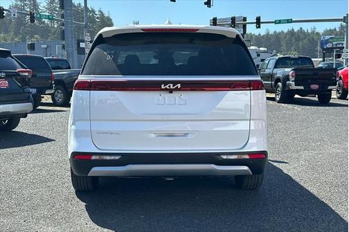 2023 Kia Carnival LX