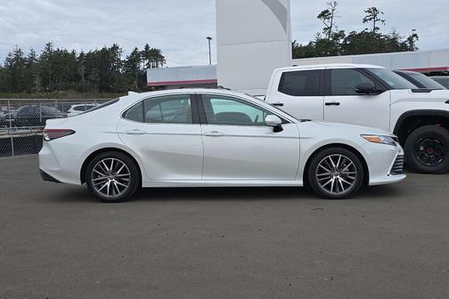 2024 Toyota Camry XLE