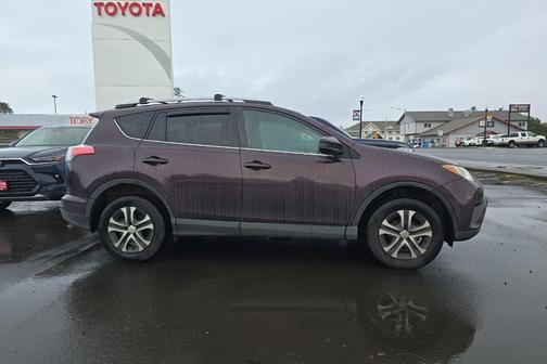 2017 Toyota RAV4 LE